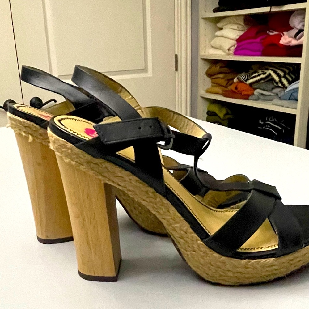 Heeled strappy sandals by BP 8.5